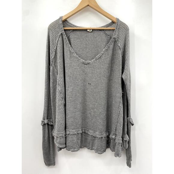 Free people gray oversized distressed thermal - Picture 2 of 11